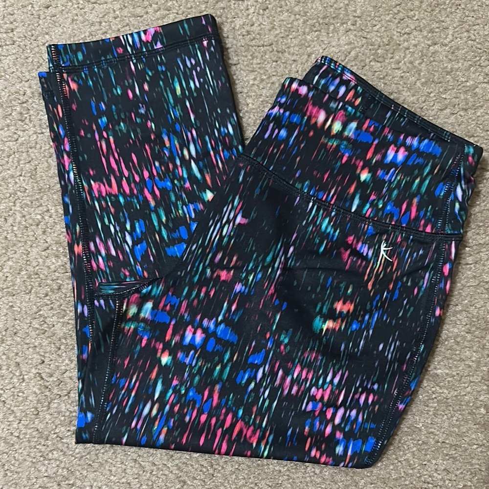 Danskin Now Colorful Patterned Capri Leggings - Size S